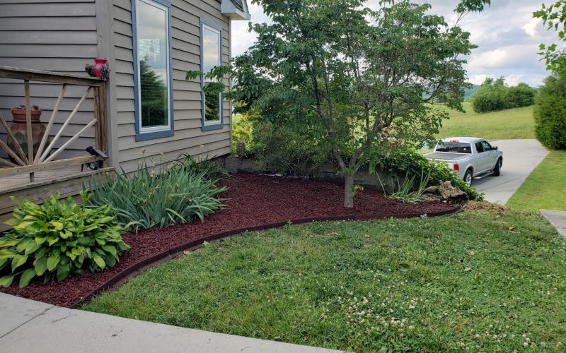 Red Rubber Mulch Landscaping Beds