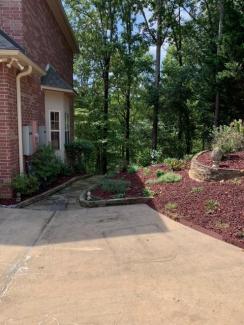 Red Rubber Mulch Landscaping